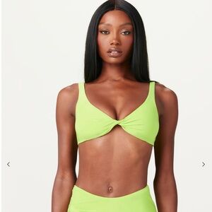 NWT Naked Wardrobe HOURGLASS TWIST TANK CROP TOP  Size M